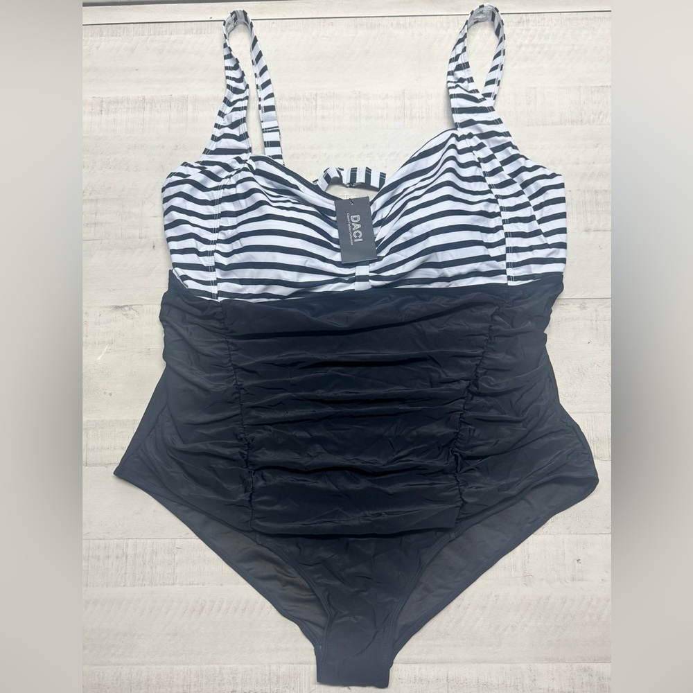 Daci Plus Size Swimsuit Tummy Control Retro Ruched Bathing Suit Vintage Swimwear - Picture 4 of 8